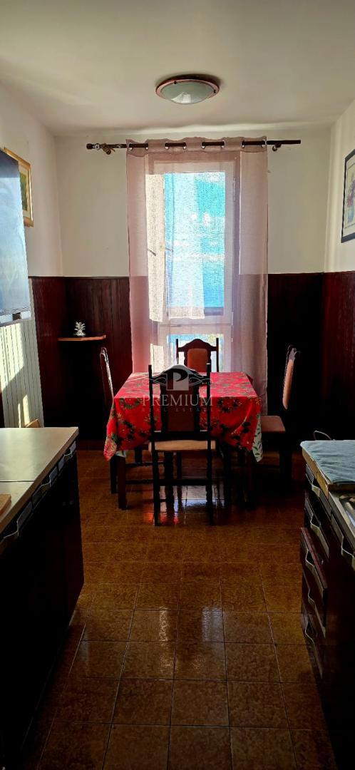 PRITLIČJE, LOŽA, DOMAČI VRT