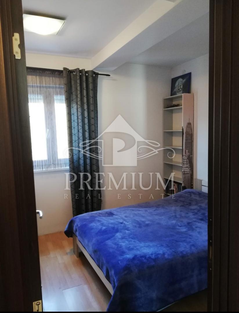 STANOVANJE 140 m2, PARKIRIŠČE