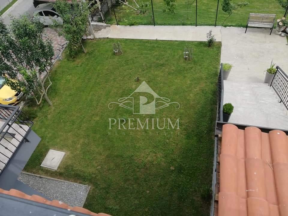 STANOVANJE 140 m2, PARKIRIŠČE