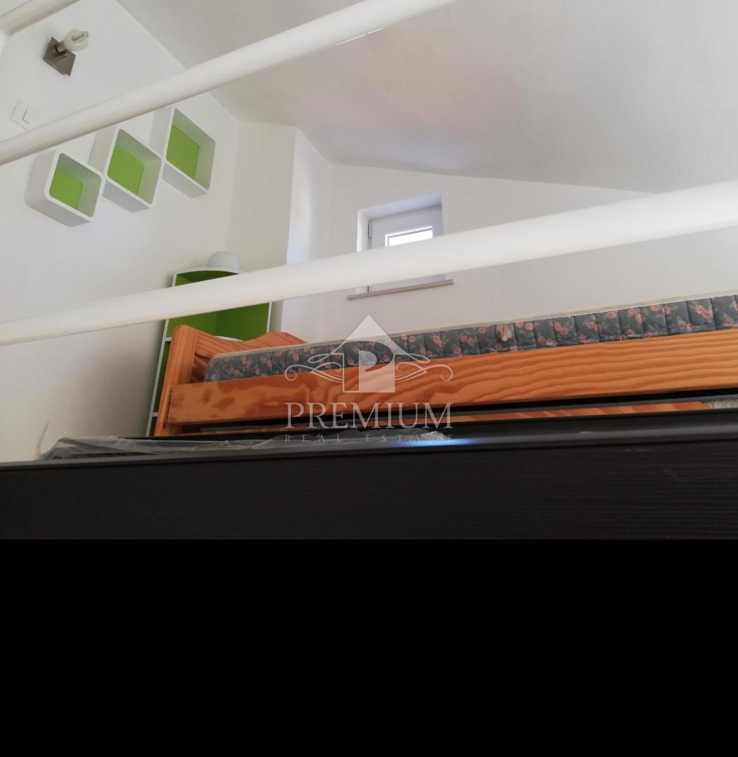 STANOVANJE 140 m2, PARKIRIŠČE