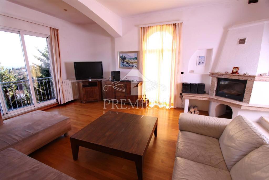 Stanovanje Ičići, Opatija - Okolica, 290m2