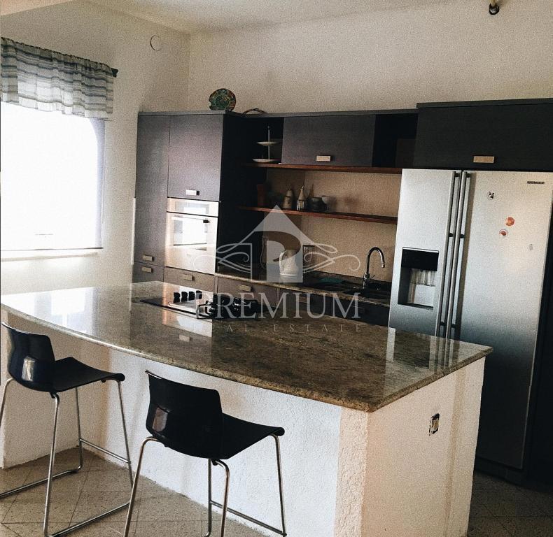 Stanovanje Ičići, Opatija - Okolica, 290m2