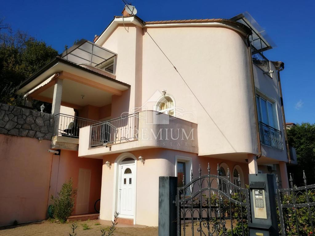 Stanovanje Ičići, Opatija - Okolica, 290m2