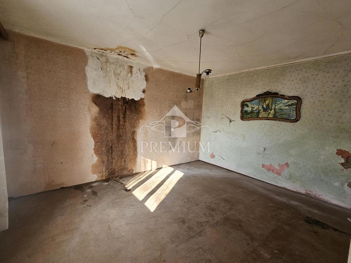 STARA HIŠA ZA ADAPTACIJO