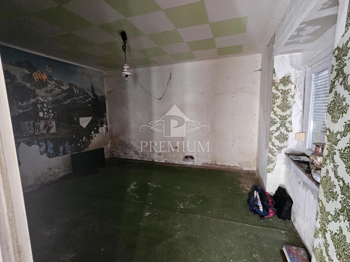 STARA HIŠA ZA ADAPTACIJO