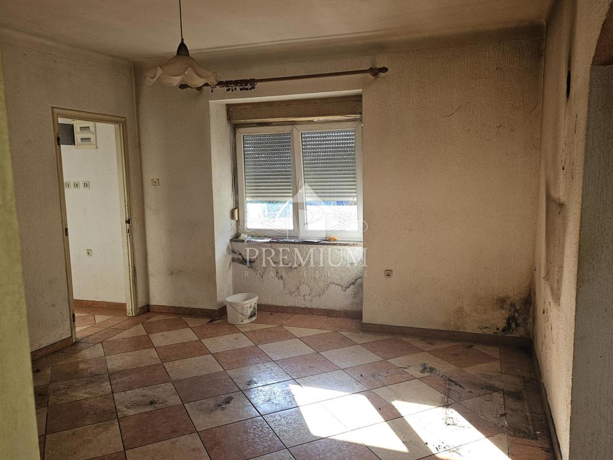 STARA HIŠA ZA ADAPTACIJO