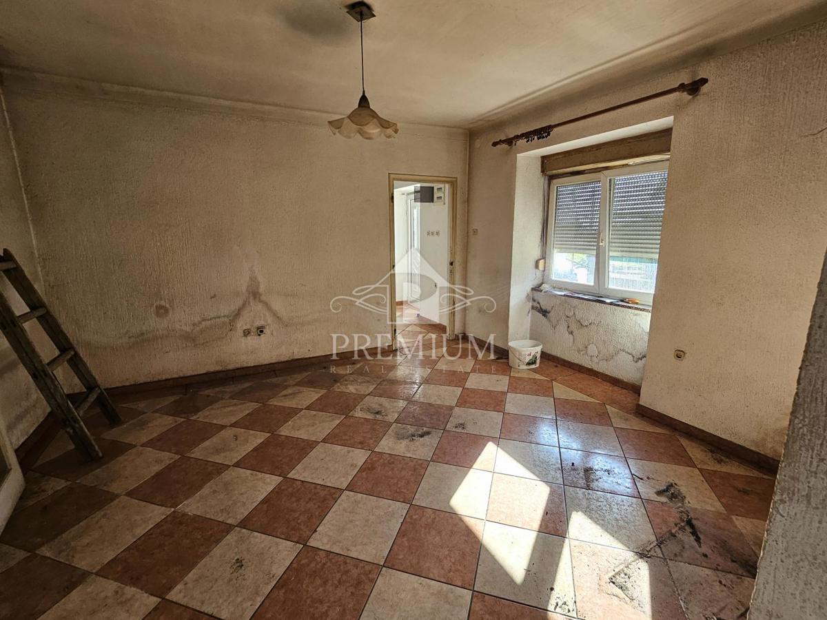 STARA HIŠA ZA ADAPTACIJO