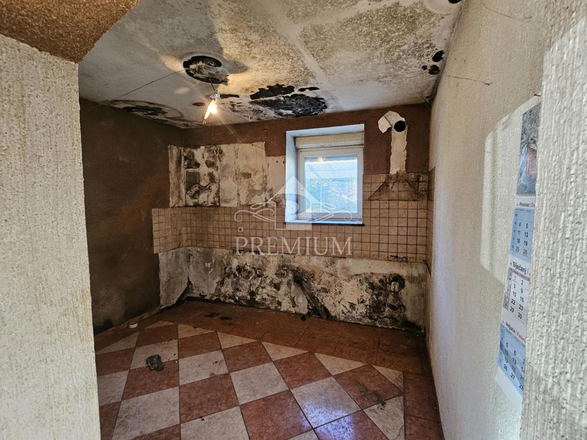 STARA HIŠA ZA ADAPTACIJO