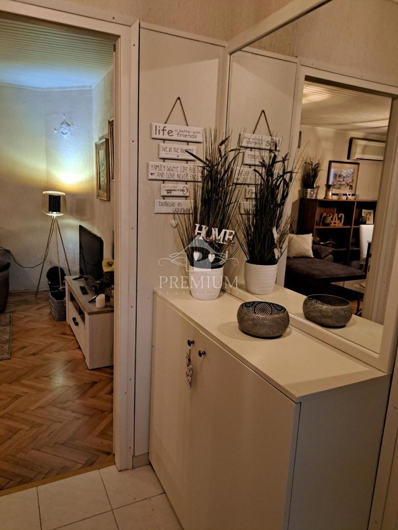 DVOSOBNO STANOVANJE Z VRTOM IN PARKIRIŠČEM