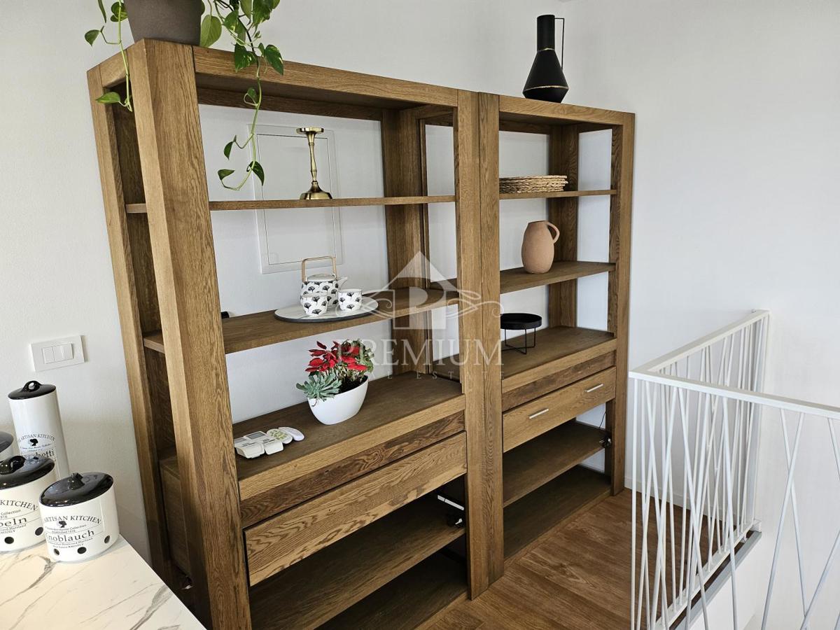 DVOKASNO MODERNO STANOVANJE, PARKIRIŠČE, ODPRT POGLED