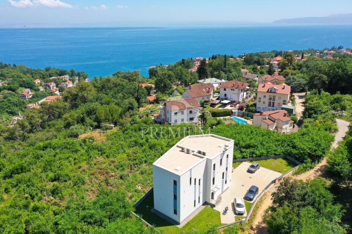 DVOKASNO MODERNO STANOVANJE, PARKIRIŠČE, ODPRT POGLED