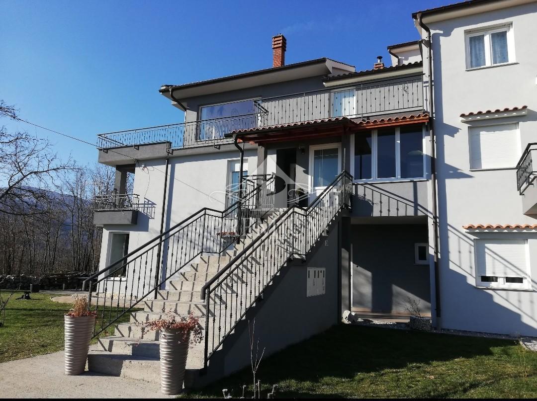 TRISOBNO STANOVANJE V NOVOGRADNJI, PARKIRIŠČE