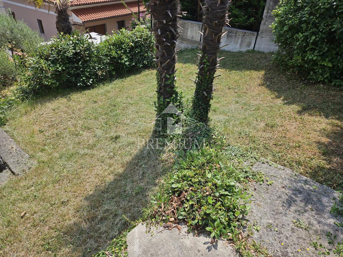 STANOVANJE V BLIŽINI CENTRA Z PREKRASNIM RAZGLEDOM