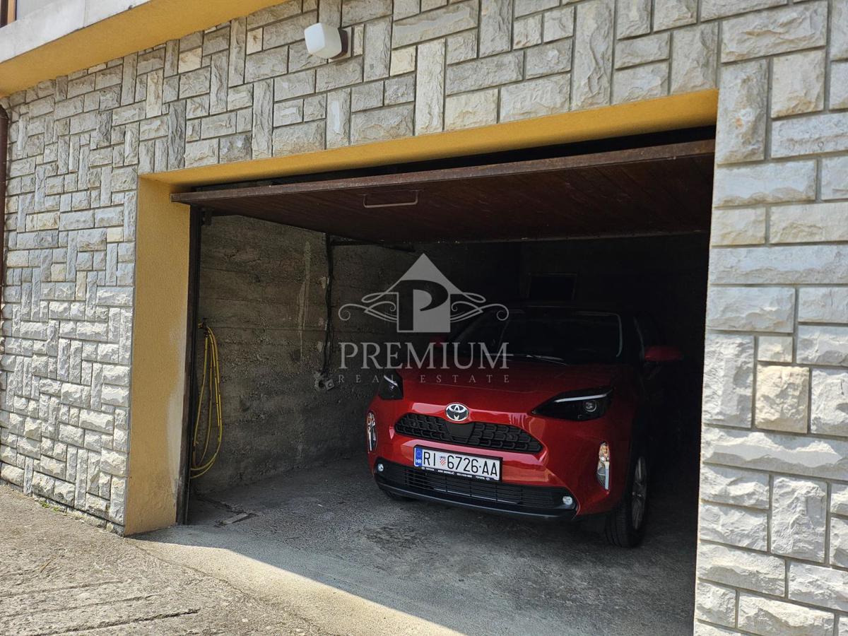 STANOVANJE V BLIŽINI CENTRA Z PREKRASNIM RAZGLEDOM