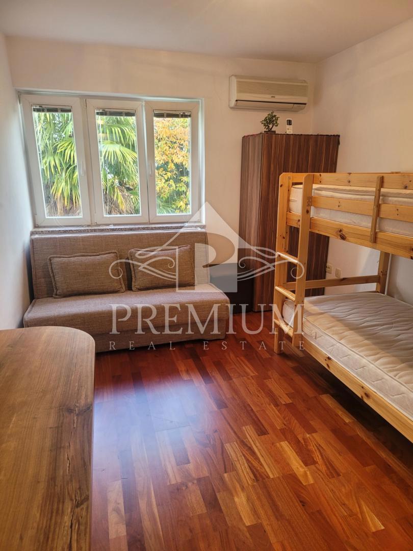 GARSONJERA, 16 m2, blizu centra