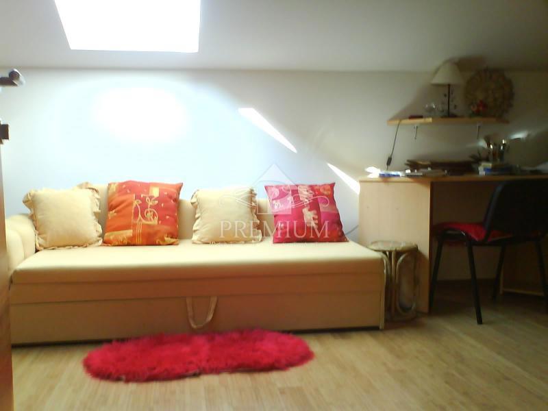 DVONADSTROPNO STANOVANJE V NOVOGRADNJI, GARAŽA, RAZGLED