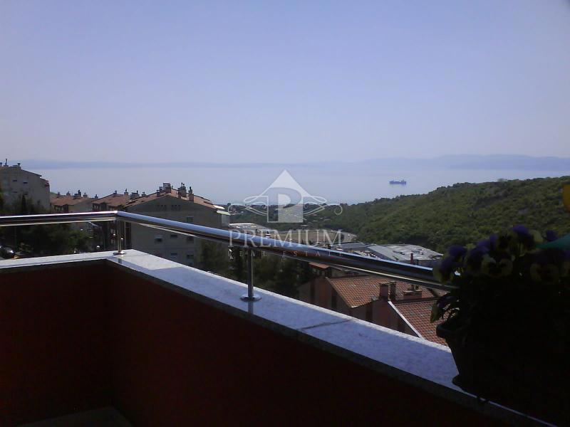 DVONADSTROPNO STANOVANJE V NOVOGRADNJI, GARAŽA, RAZGLED