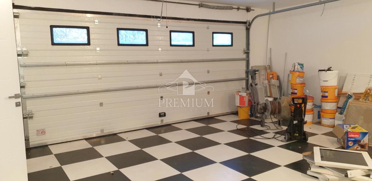 MODERNA VILA Z BAZENOM, PRIMERNA ZA TURIZEM