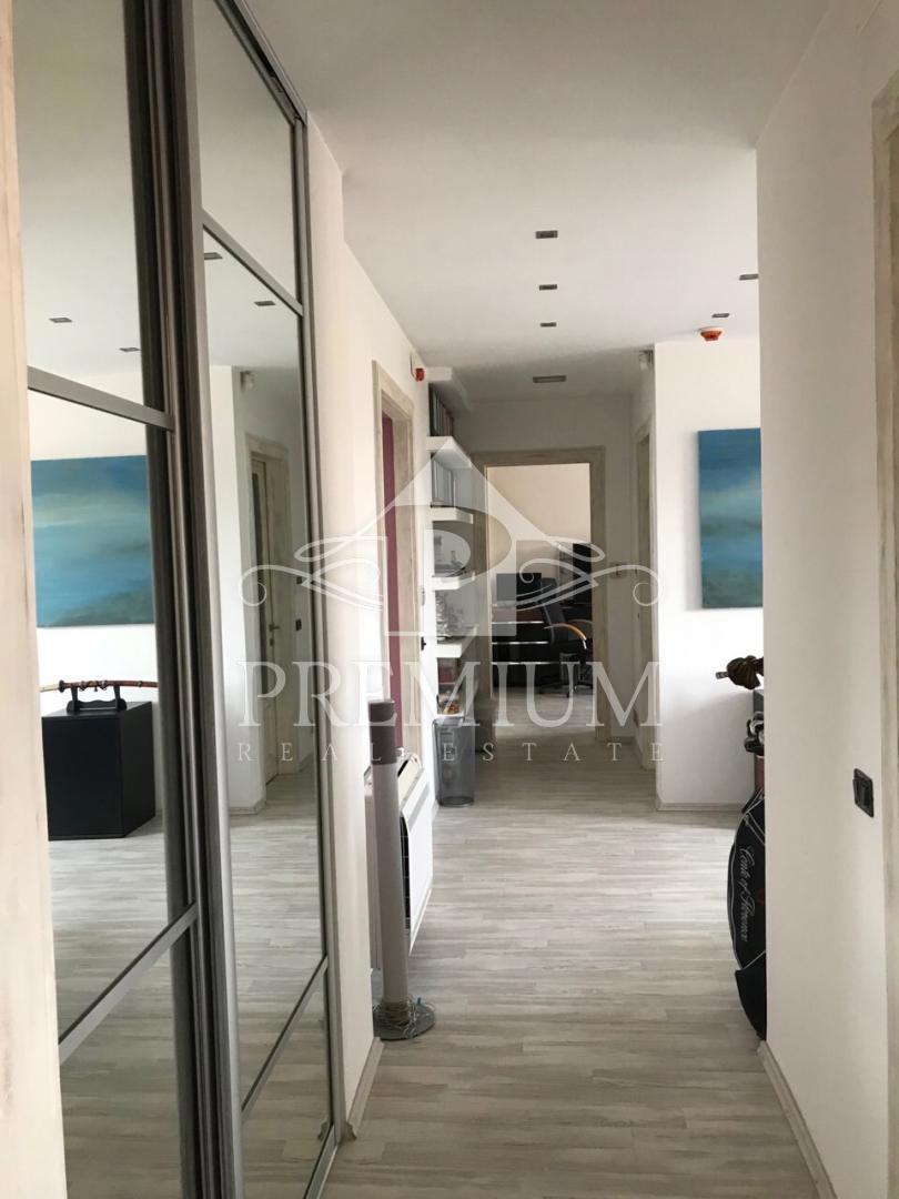 Stanovanje Centar, Rijeka, 74m2