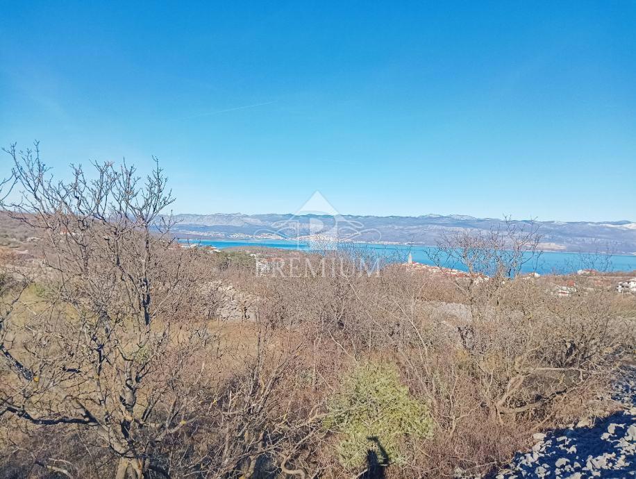 ZEMLJIŠČE Z ODPRTIM POGLEDOM NA MORJE