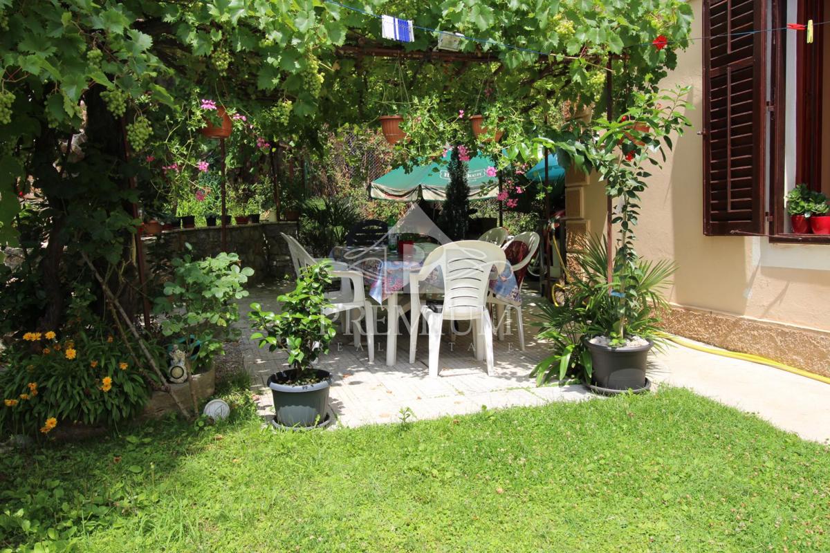 2S APARTMA + BA, RAZGLED, BLIZINA MORJA