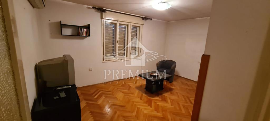 STANOVANJE 50 m2 Z LOŽO, POGLED NA MORJE