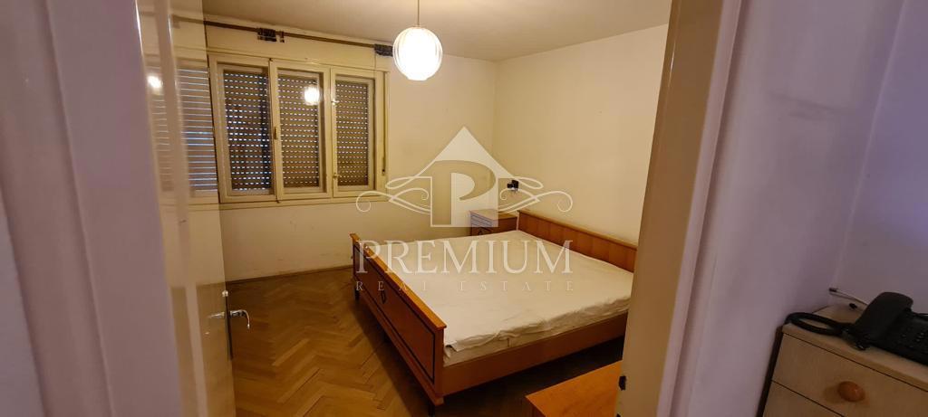 STANOVANJE 50 m2 Z LOŽO, POGLED NA MORJE