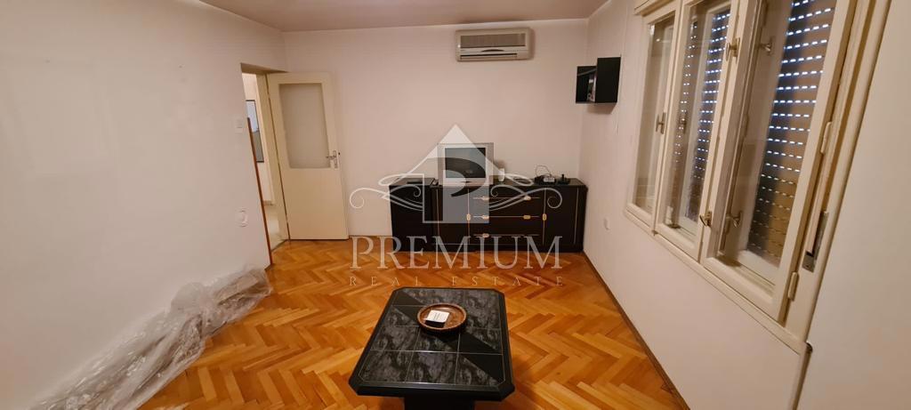 STANOVANJE 50 m2 Z LOŽO, POGLED NA MORJE