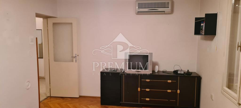 STANOVANJE 50 m2 Z LOŽO, POGLED NA MORJE