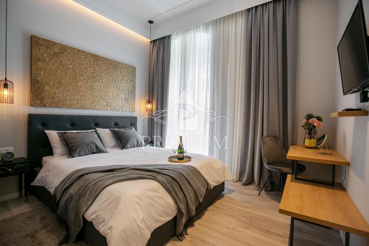 LUKSUZNO STANOVANJE, 160 m2, 2 APP + 3 SOBE
