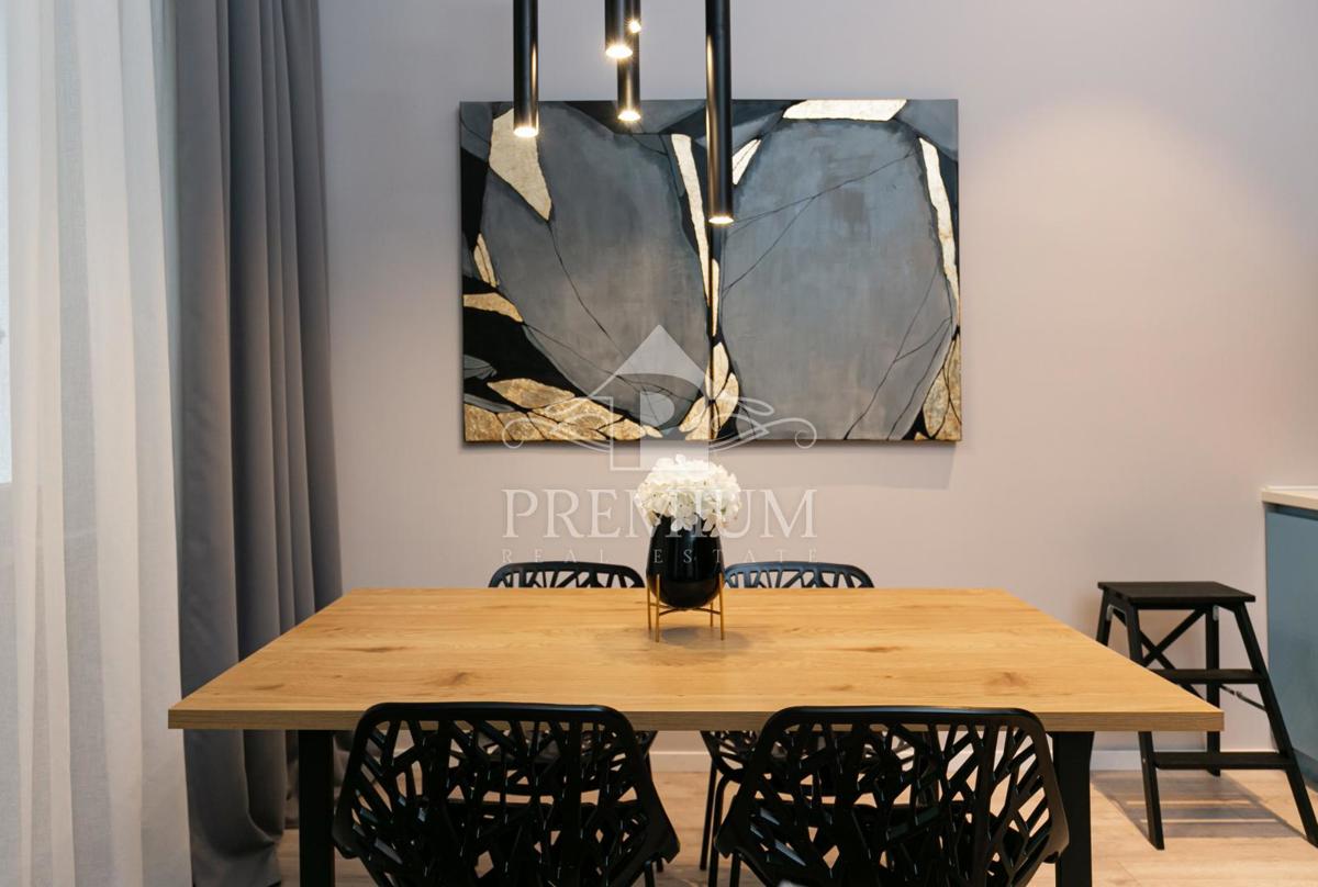 LUKSUZNO STANOVANJE, 160 m2, 2 APP + 3 SOBE