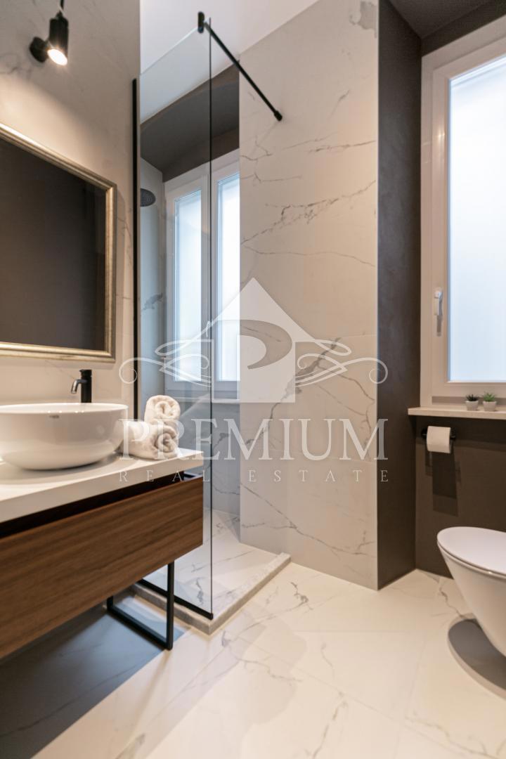 LUKSUZNO STANOVANJE, 160 m2, 2 APP + 3 SOBE