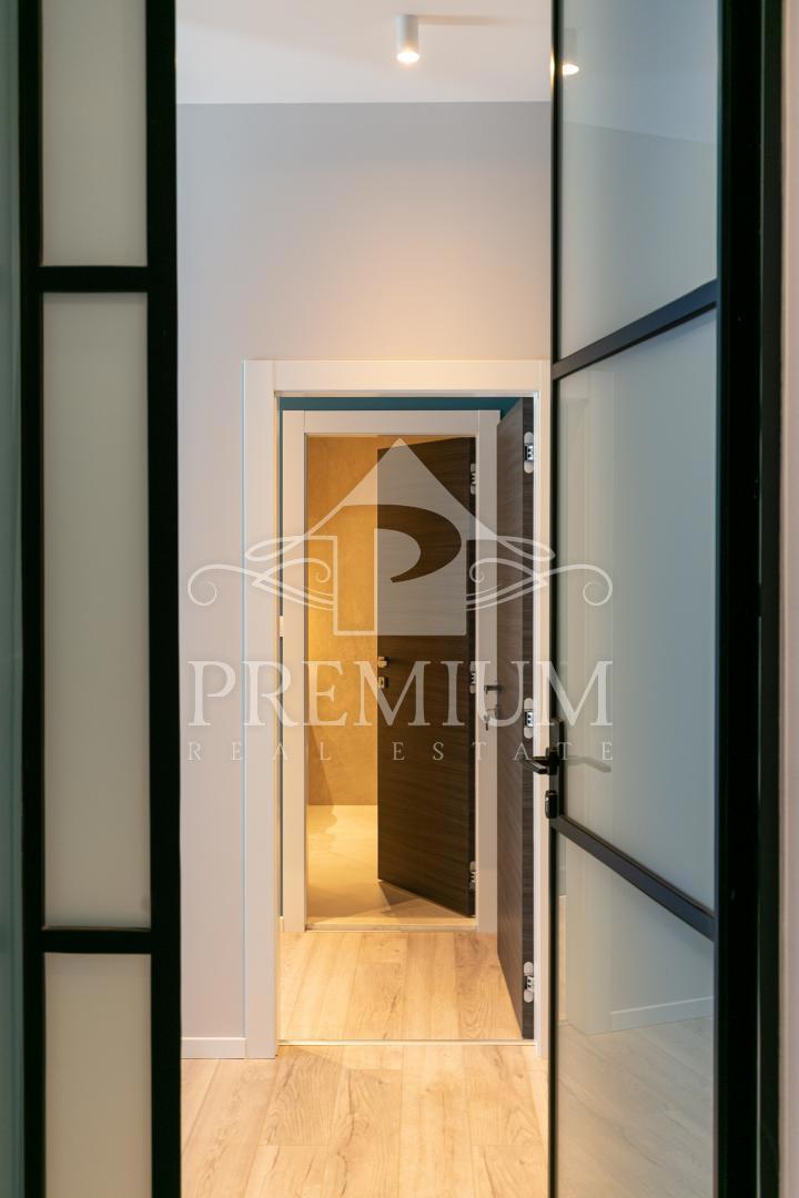LUKSUZNO STANOVANJE, 160 m2, 2 APP + 3 SOBE