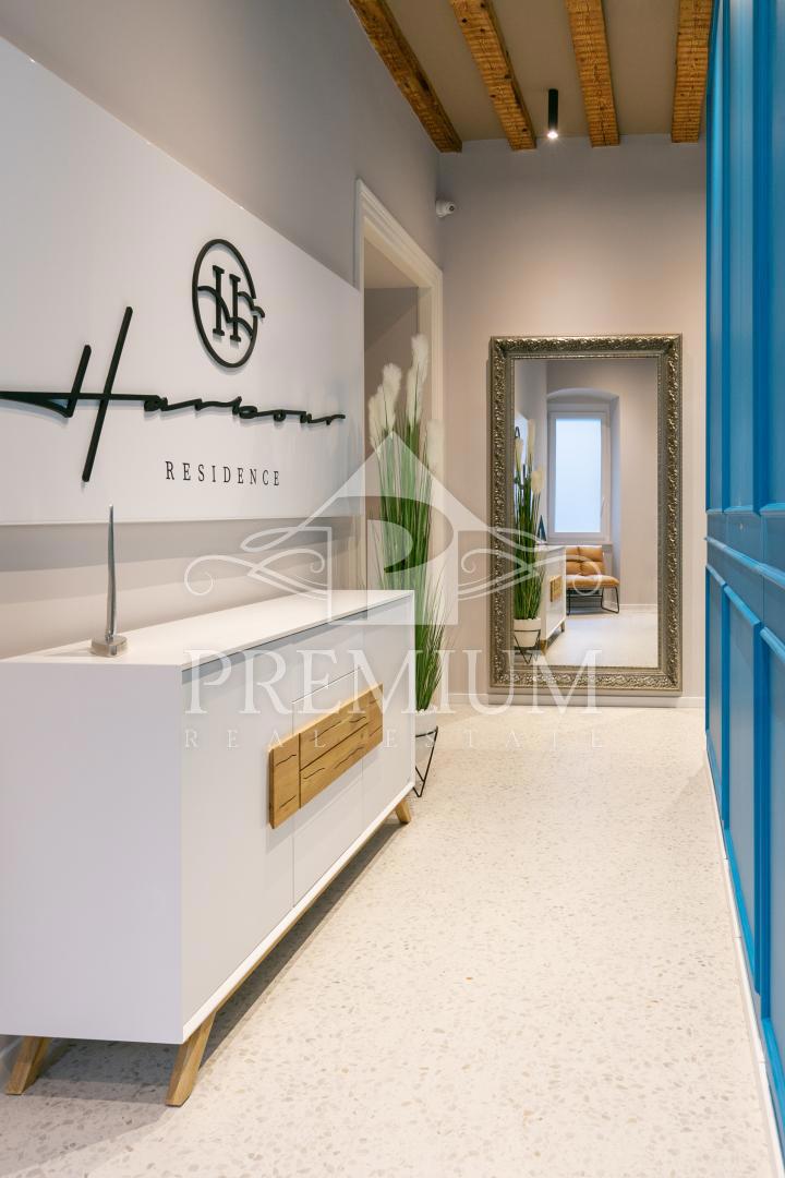 LUKSUZNO STANOVANJE, 160 m2, 2 APP + 3 SOBE