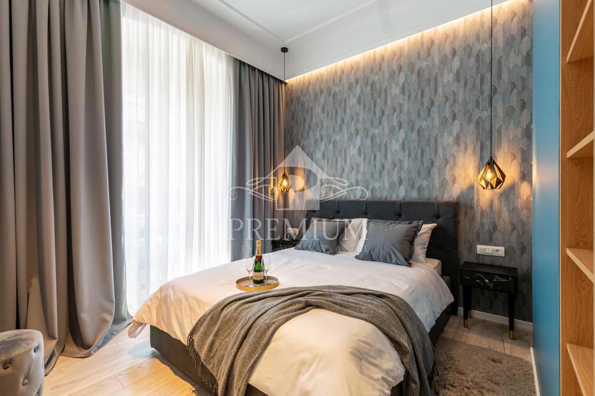 LUKSUZNO STANOVANJE, 160 m2, 2 APP + 3 SOBE