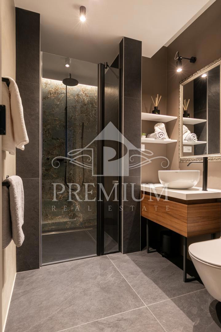 LUKSUZNO STANOVANJE, 160 m2, 2 APP + 3 SOBE