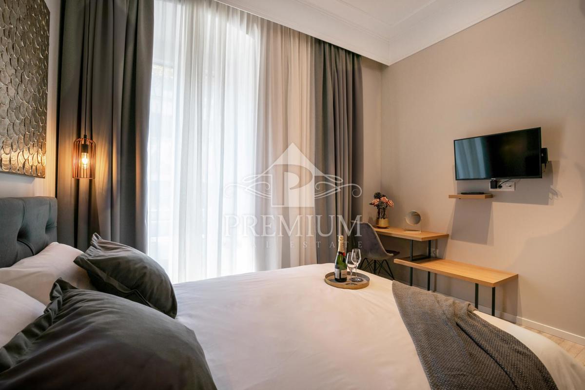 LUKSUZNO STANOVANJE, 160 m2, 2 APP + 3 SOBE