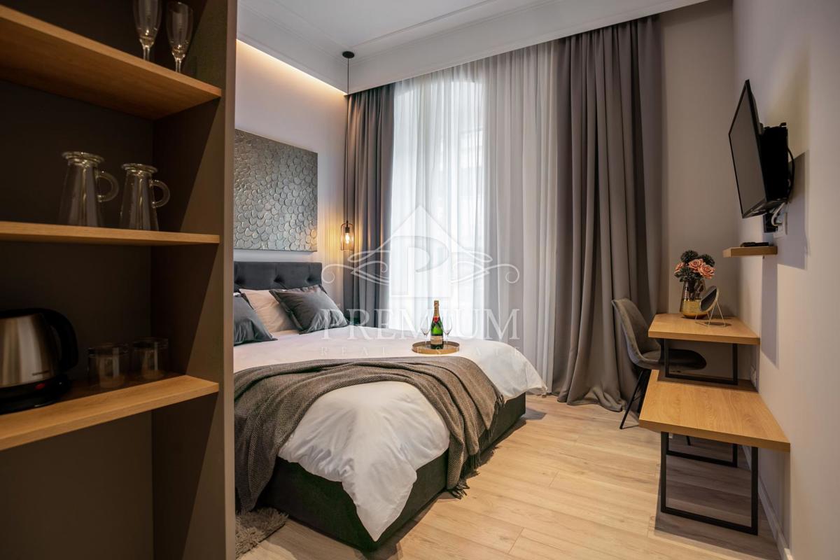 LUKSUZNO STANOVANJE, 160 m2, 2 APP + 3 SOBE