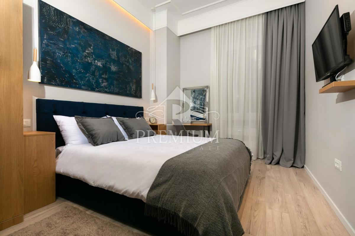 LUKSUZNO STANOVANJE, 160 m2, 2 APP + 3 SOBE