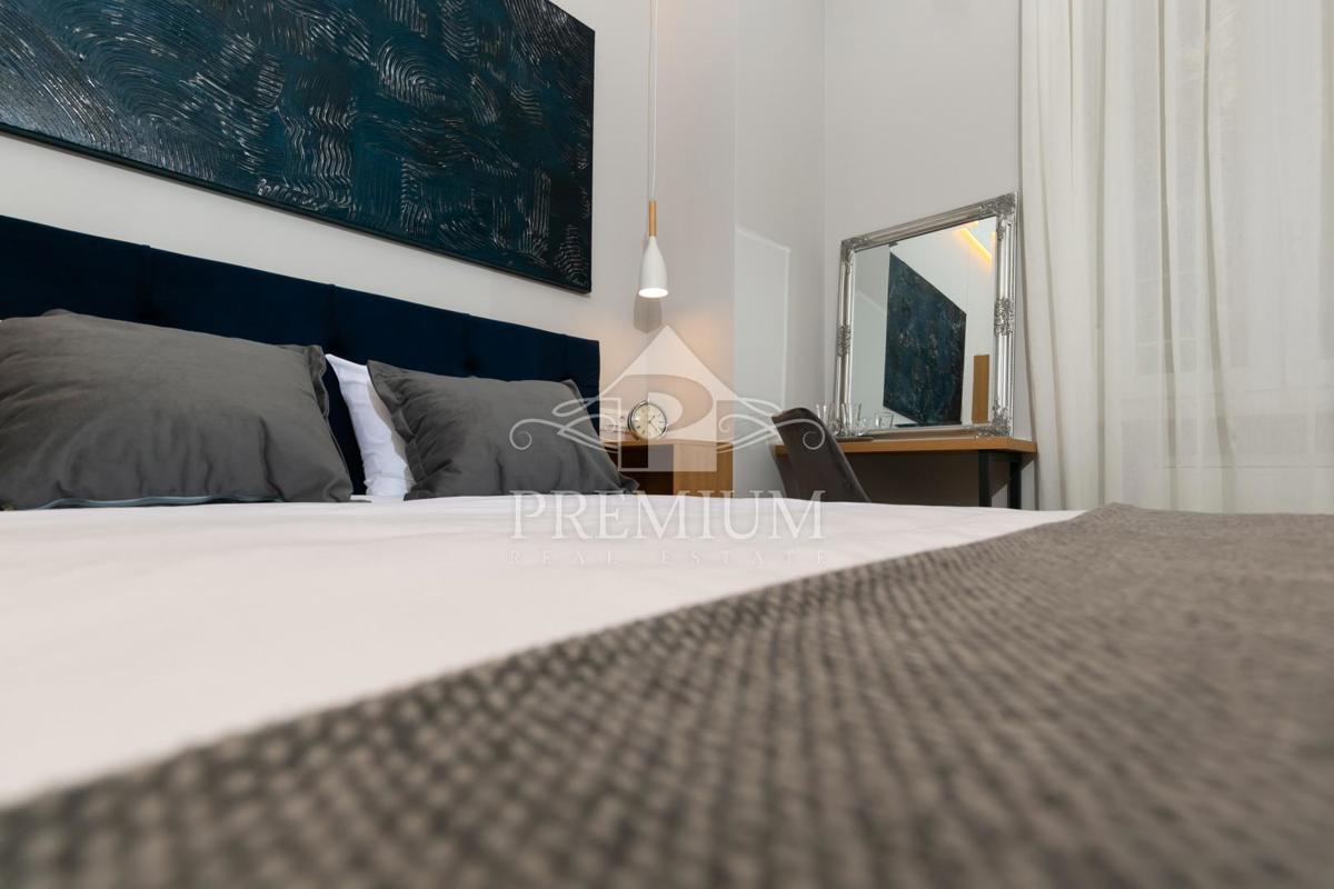 LUKSUZNO STANOVANJE, 160 m2, 2 APP + 3 SOBE