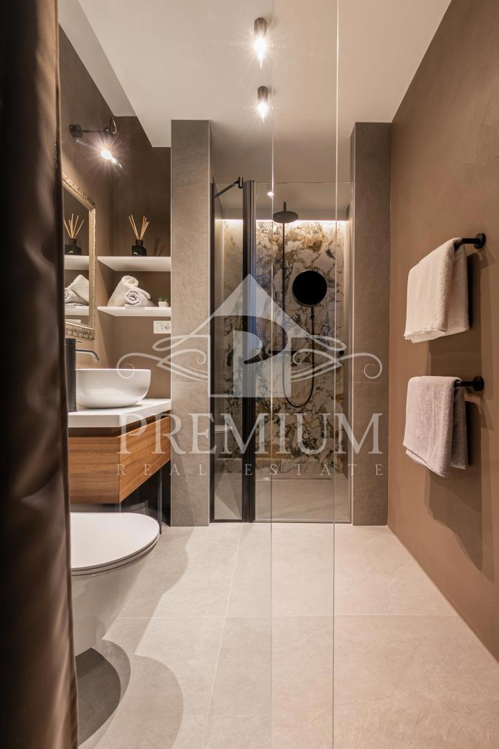 LUKSUZNO STANOVANJE, 160 m2, 2 APP + 3 SOBE