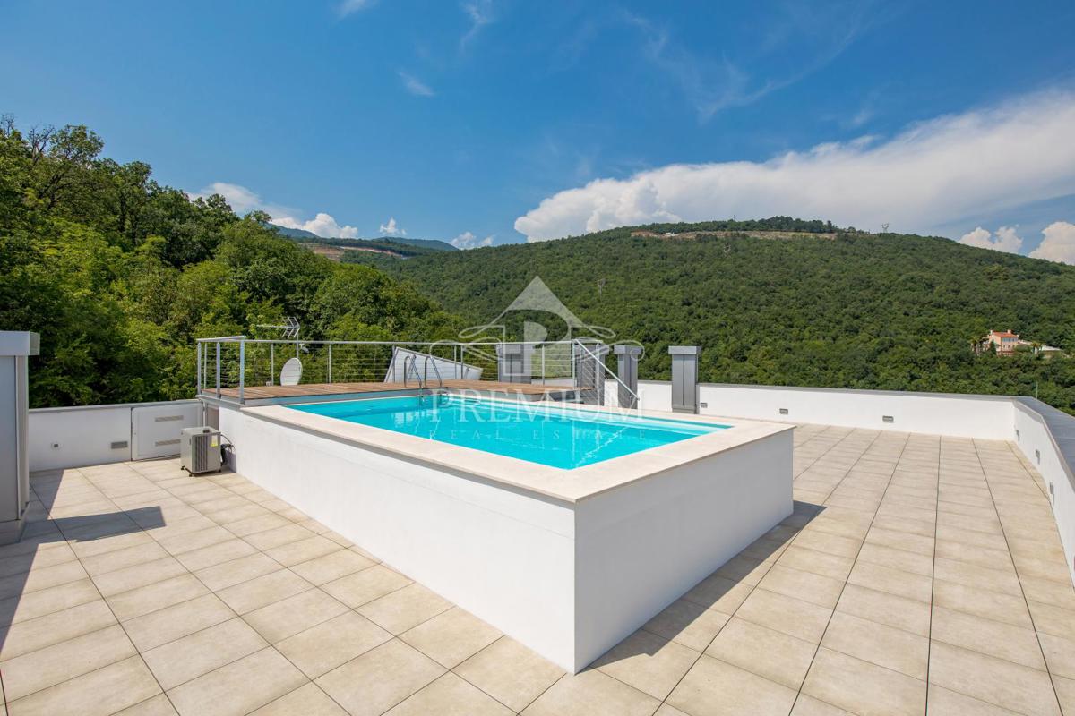 PENTHOUSE Z BAZENOM, DVIGALOM, GARAŽO, RAZGLED