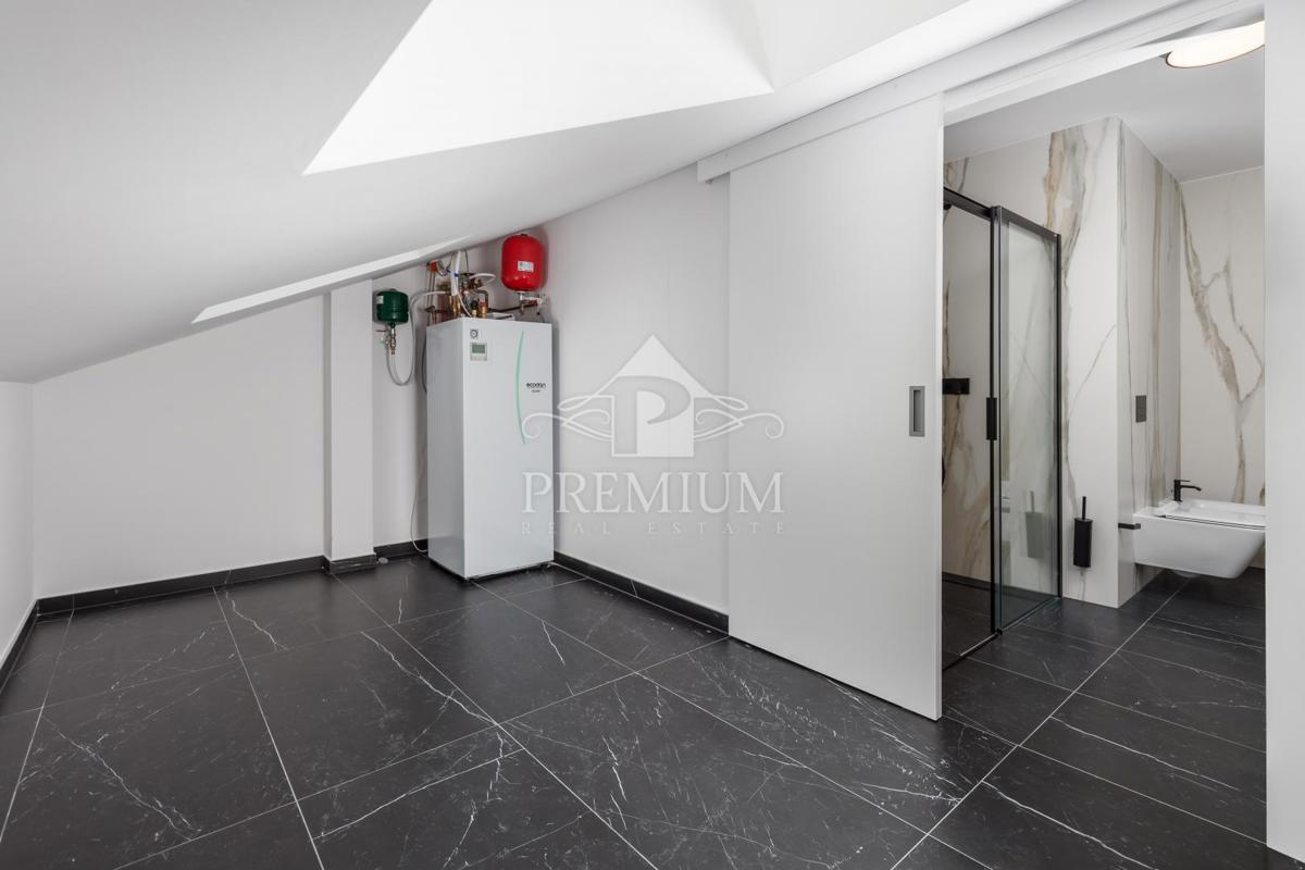 PENTHOUSE Z BAZENOM, DVIGALOM, GARAŽO, RAZGLED