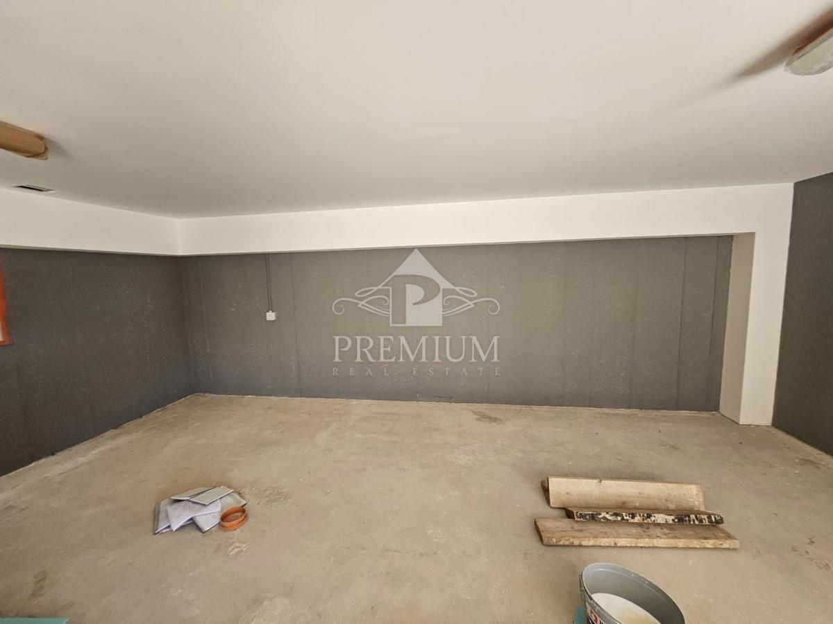 NOVOZGRAJENO STANOVANJE, GARAŽA, DVIGALO, RAZGLED