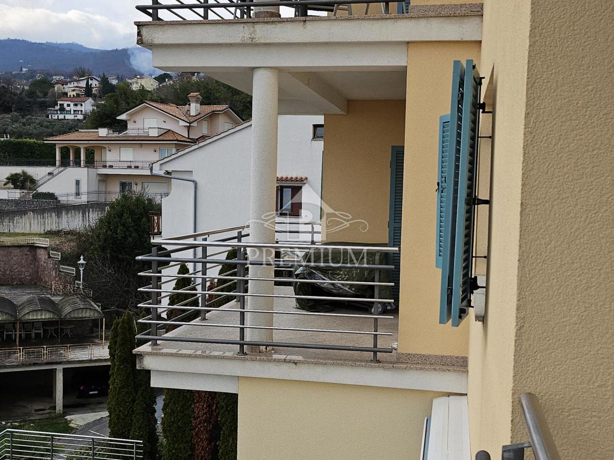 STANOVANJE NA MIRNI LOKACIJI, RAZGLED, GARAŽA