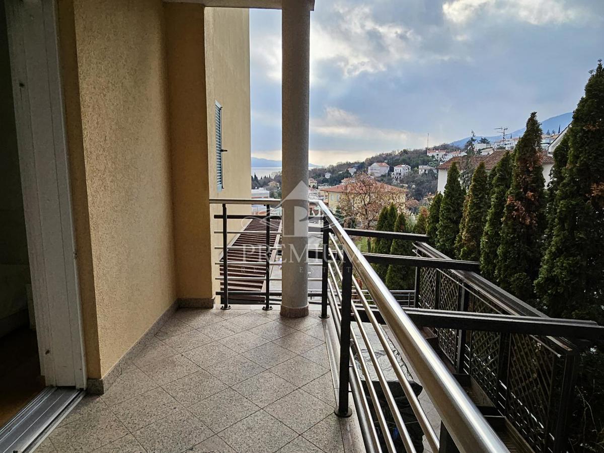 STANOVANJE NA MIRNI LOKACIJI, RAZGLED, GARAŽA