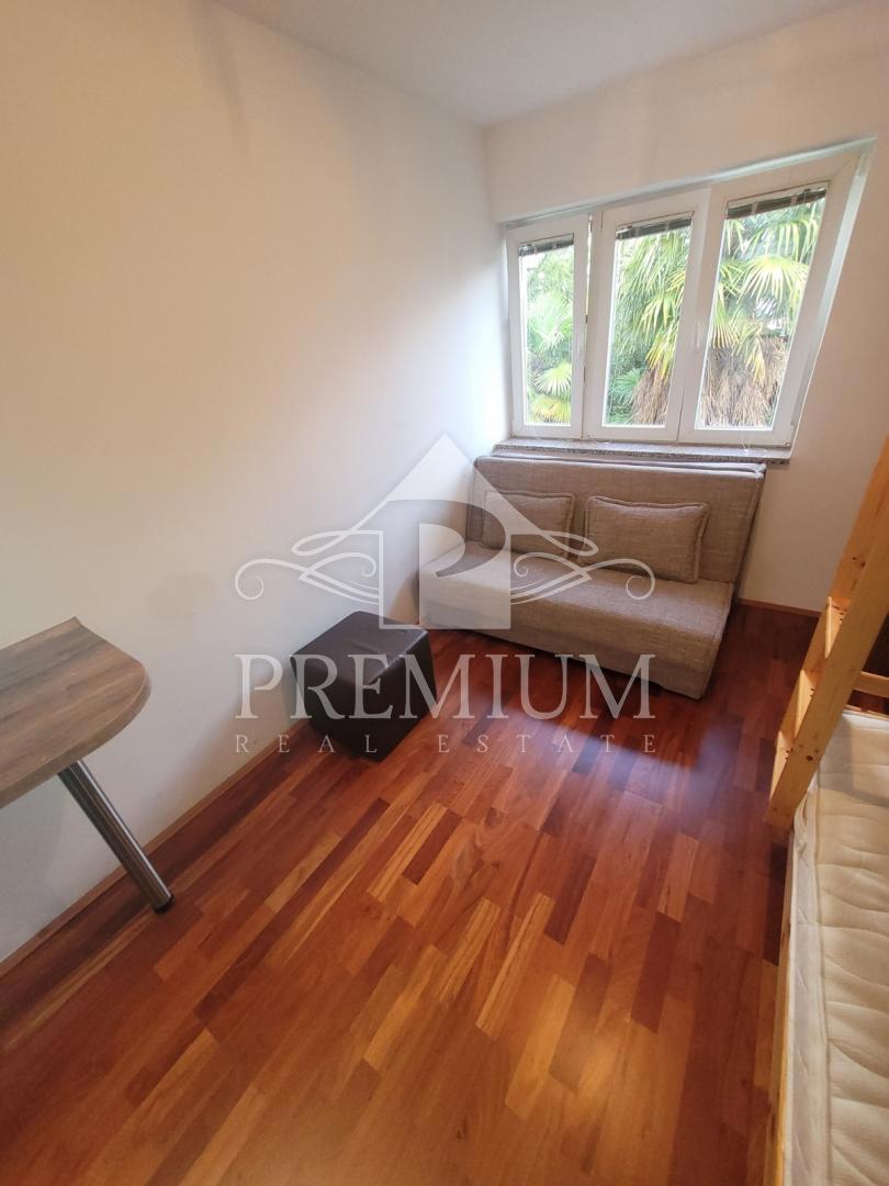 GARSONJERA, 16 m2, blizu centra