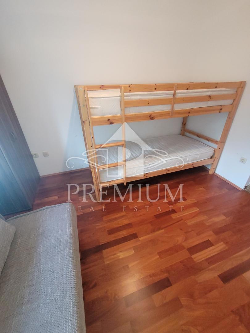 GARSONJERA, 16 m2, blizu centra