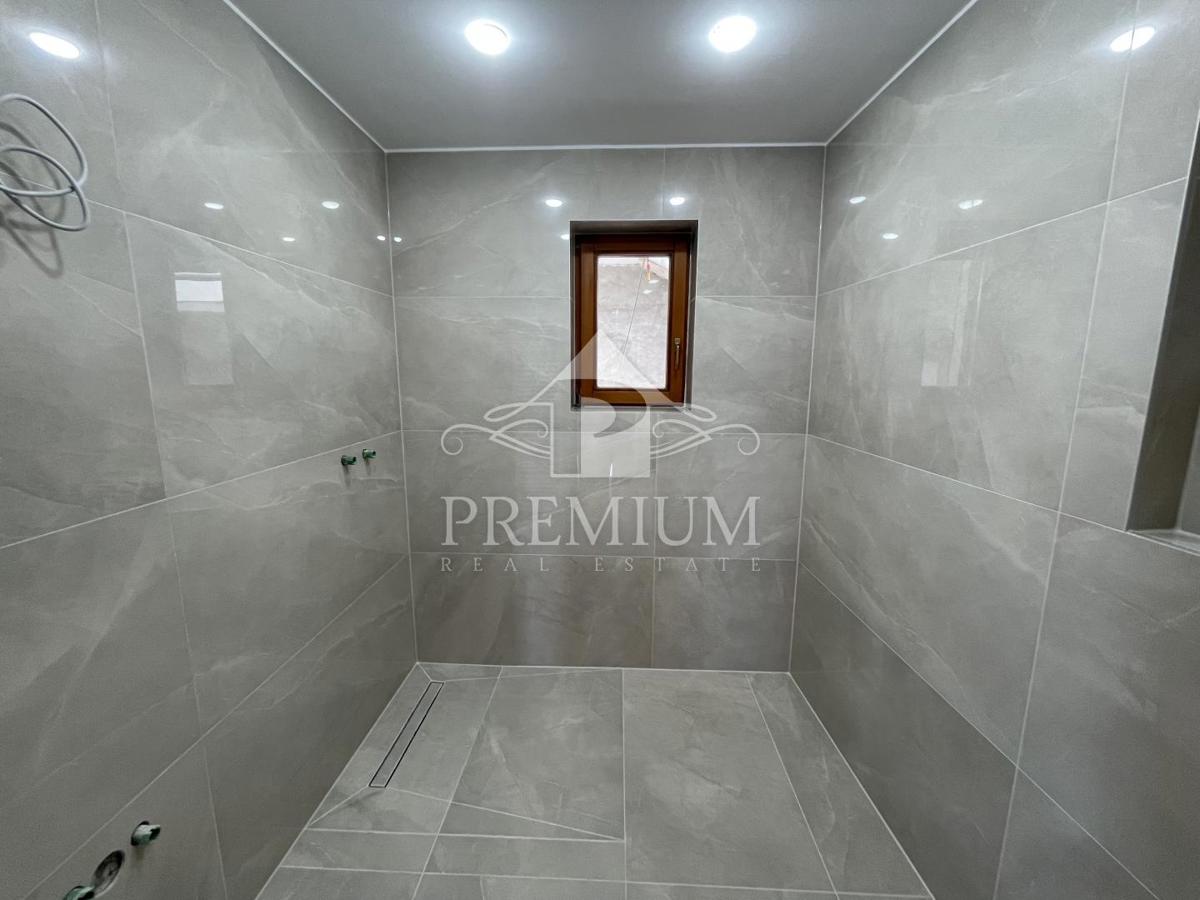 ATRAKTIVNO STANOVANJE 170,45 m2, NA ENKRATNI LOKACIJI,