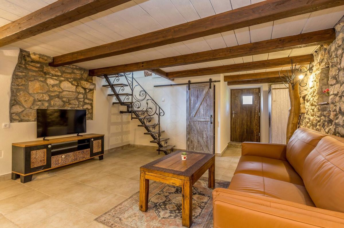 Stara kamnita hi&#353;a, prodaja, Mesto Krk, Hrvatska, 80 m2, 349.000,00 EUR